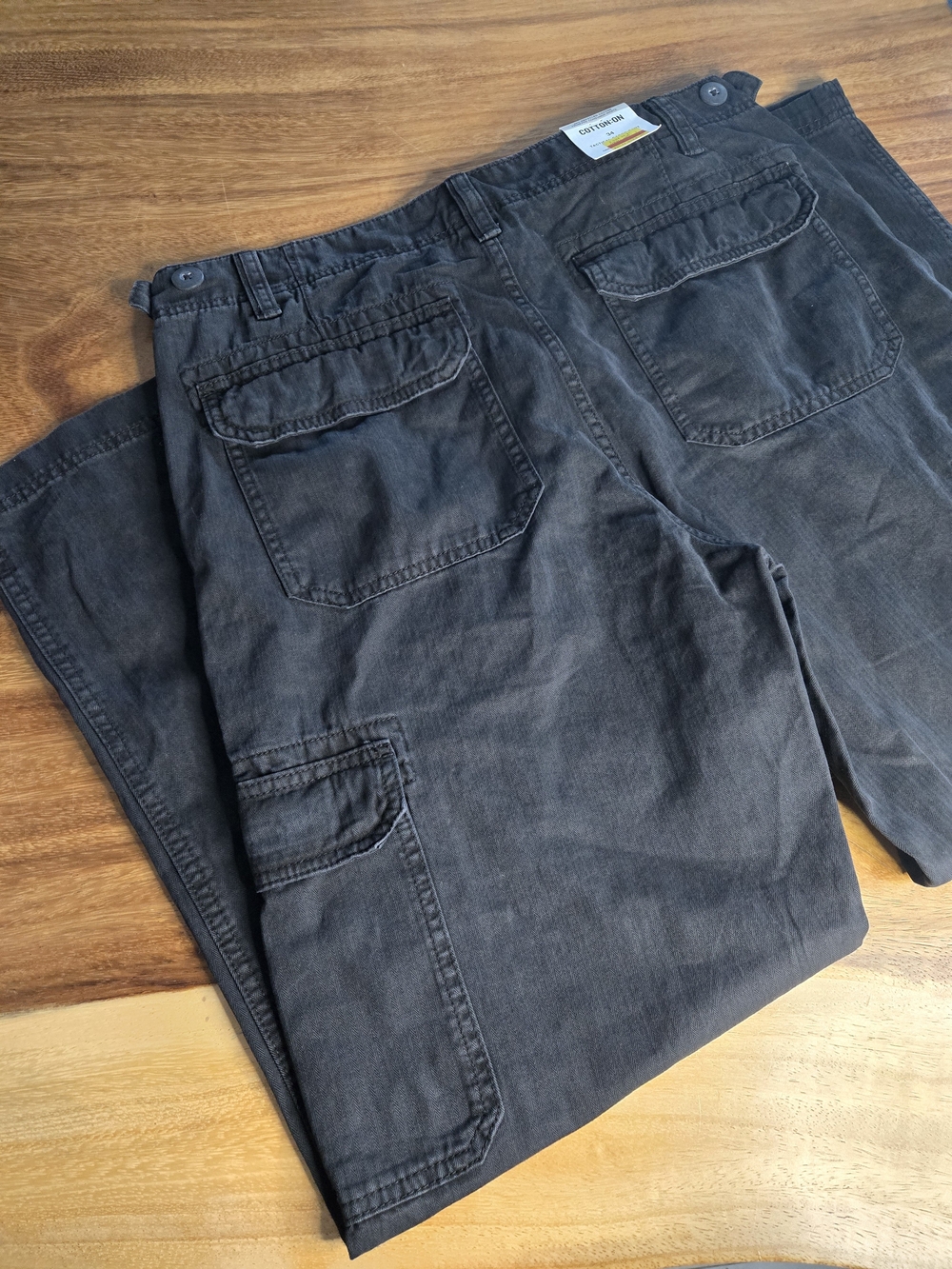 Cotton:on Men's Dark Gray Cargo Pants - Picture 3 of 6